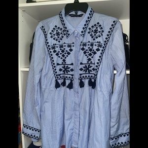 Zara woman shirt size small